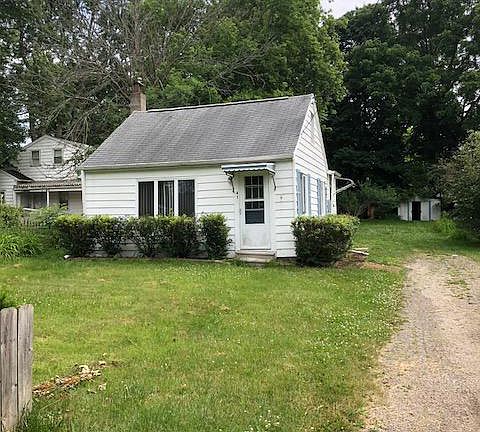 2nd image of 419 Hylewood Ave