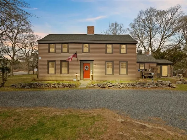 355 Pleasant St, Raynham, MA 02767