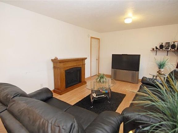 3rd image of 7944 88th St