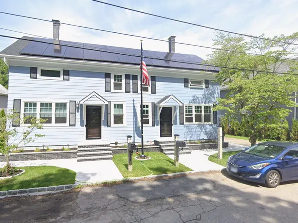 4 Mill St #B, North Smithfield, RI 02896