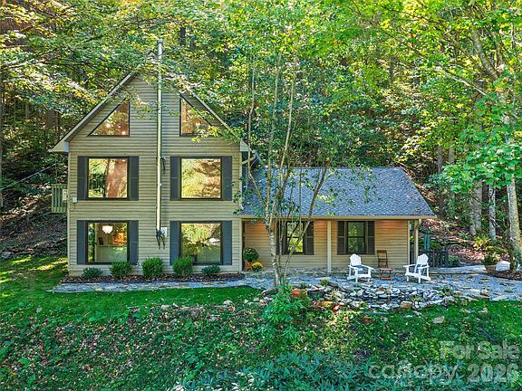 2nd image of 81 Summer Trees Ln