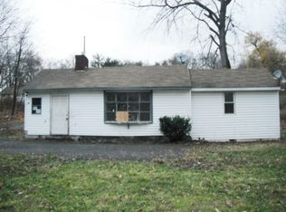 16 Pleasant Ave, Wynantskill, NY 12198
