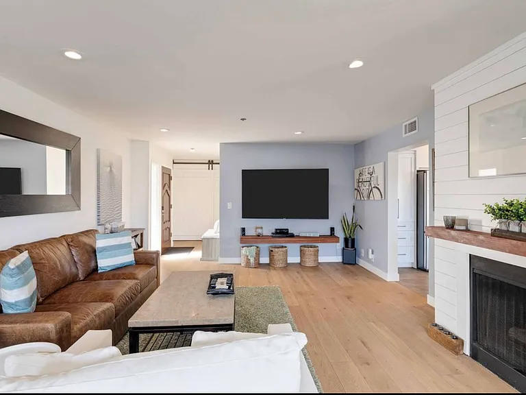 230 S Catalina Ave #301 — Photo 4