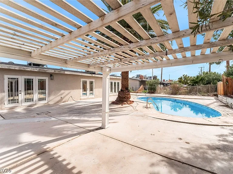 2129 N Michael Way — Photo 43