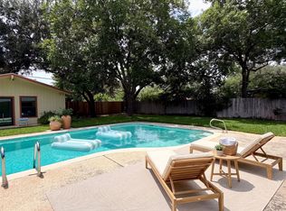 141 Oaklane Dr, Universal City, TX 78148