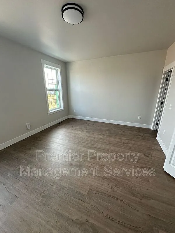 2 bed, 2.0 bath, 1120 sqft, $1,525 — Photo 4