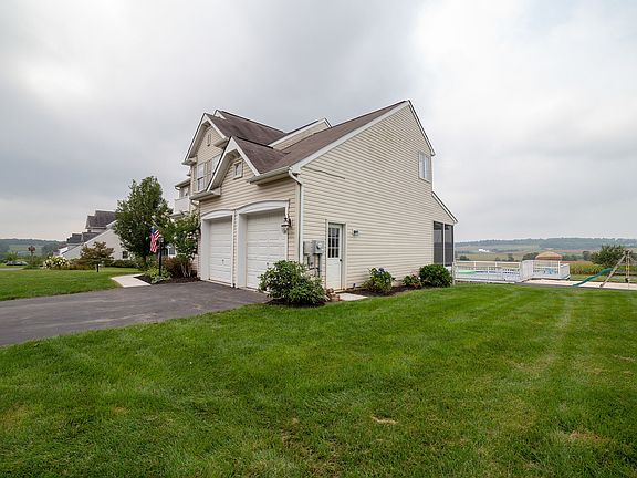 3rd image of 7917 Pleasant Valley Rd