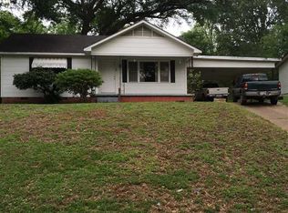 160 Mount Carmel Dr, Natchez, MS 39120