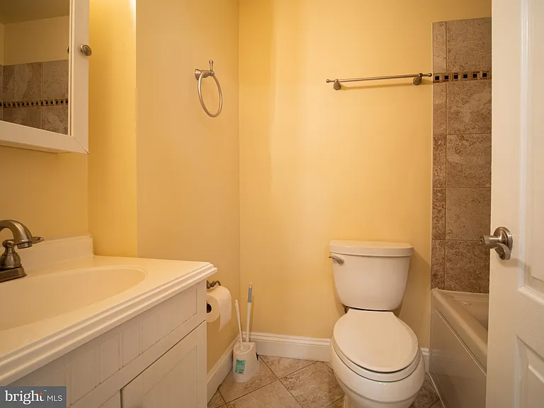648 Newton Pl NW #2 — Photo 13