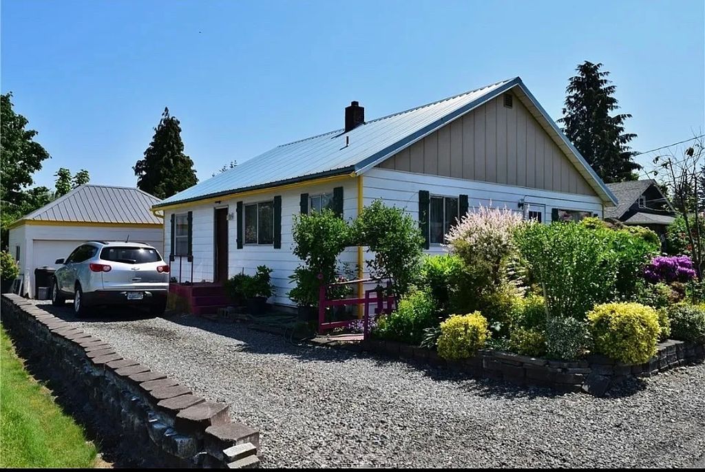 607 Mead Ave - Property Image