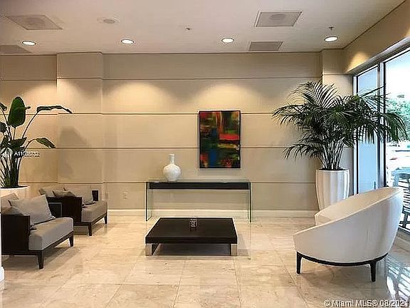 5th image of 19380 Collins Ave APT 1127