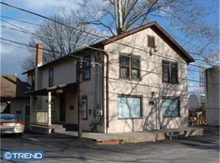 217 N 5th St #APT 2, Oxford, PA 19363