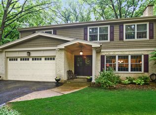 141 E Forest Ln, Palatine, IL