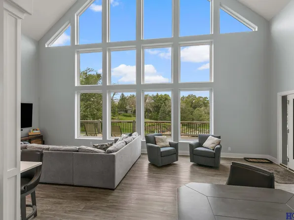 2607 Cedar Ct, Plattsmouth, NE 68048