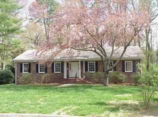 2710 Saint Claire Rd, Winston Salem, NC 27106