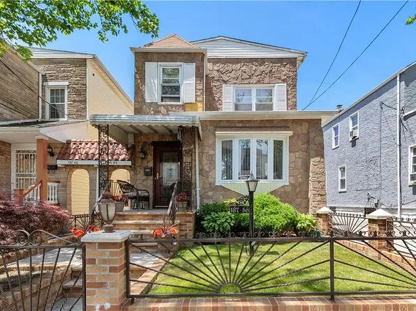137-56 233rd St #1, Rosedale, NY 11422