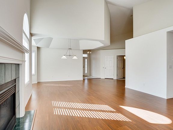 4th image of 274 Sunflower Ct