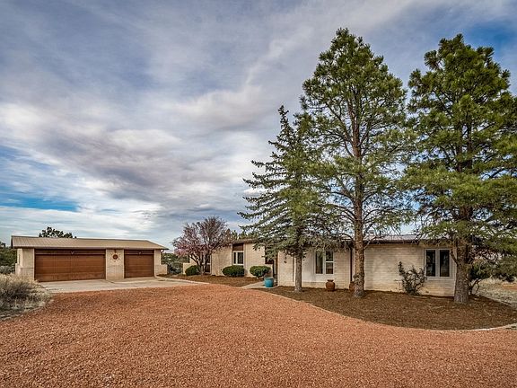 5th image of 336 Potrillo Dr