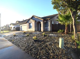 220 Rennert Way, Dixon, CA 95620