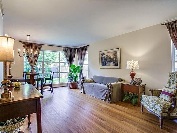 2nd image of 706 Sherwood Dr