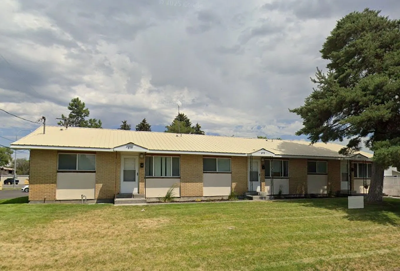 2 bed, 1.0 bath, $1,175 — Photo 2