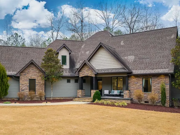 801 Lakewood Dr NW, Fort Payne, AL 35967