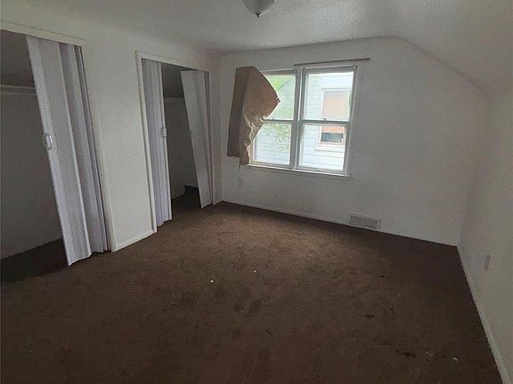 3rd image of 19228 Beland St
