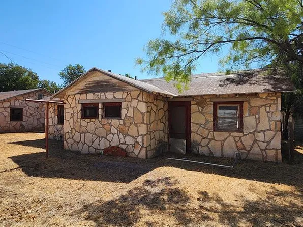 201-205 E 7th St, Robert Lee, TX 76945