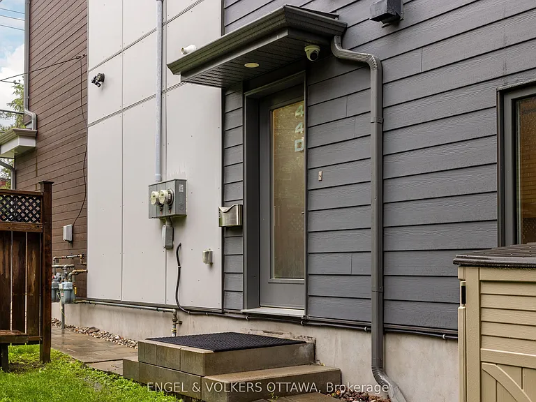 44 Byron Ave #D — Photo 4