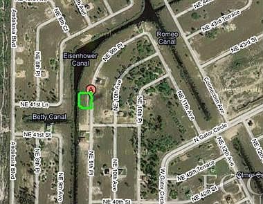 2nd image of 4112 NE 9th Pl