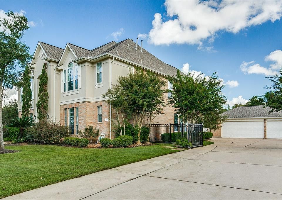 1st image of 5110 Riverstone Crossing Dr