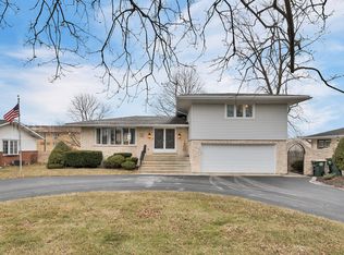 105 S Constance Ave, Countryside, IL 60525
