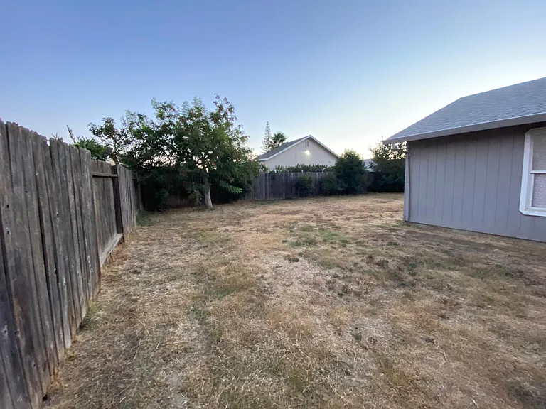 774 Elk Hills Dr — Photo 25