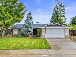 1830 Burgundy Dr, Escalon, CA 95320