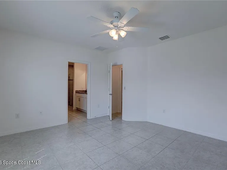 406 Easy St — Photo 24