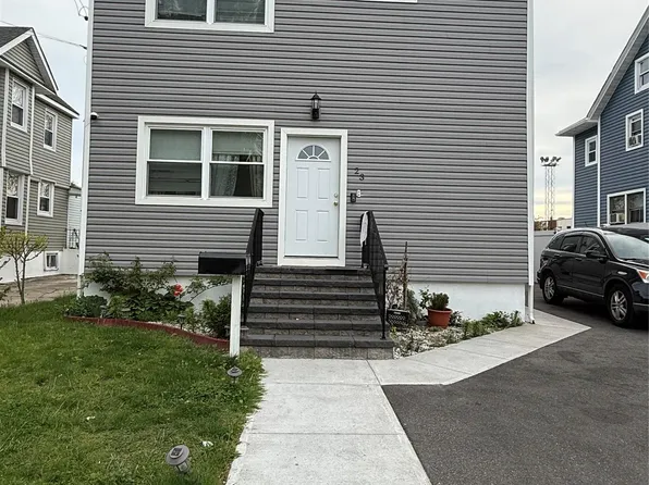 23 Harding Pl, Freeport, NY 11520