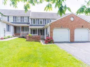 1753 Betz Farm Dr, Lancaster, PA 17603