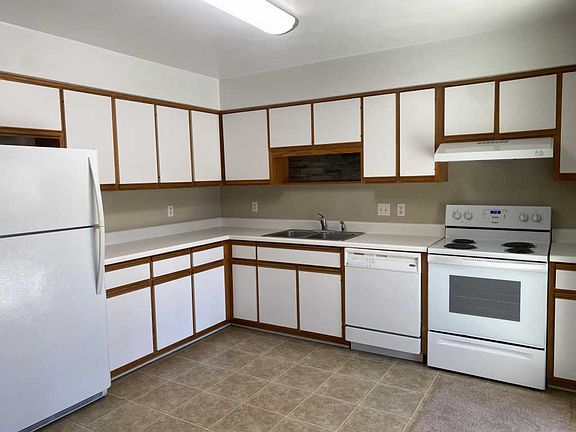 4th image of 1715 Ellis Ct