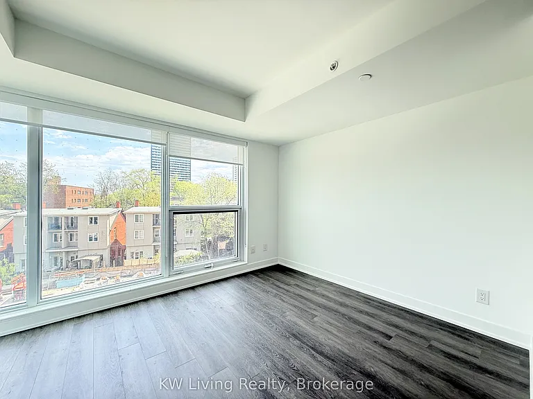 609 Sherbourne St #307 — Photo 9