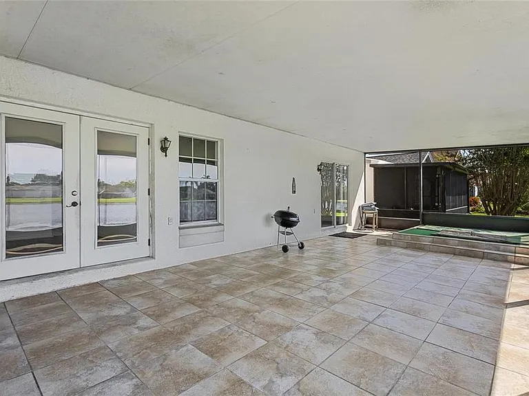5673 Parkview Lake Dr — Photo 32