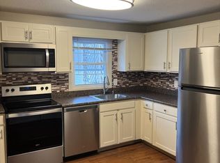 60 Woodland Rd #A2, Cape Elizabeth, ME 04107