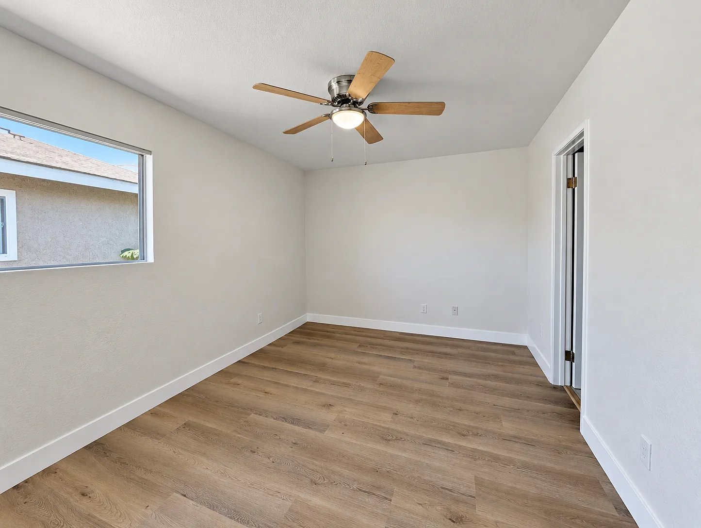 2 bed, 1.5 bath, 920 sqft, $2,300 — Photo 4