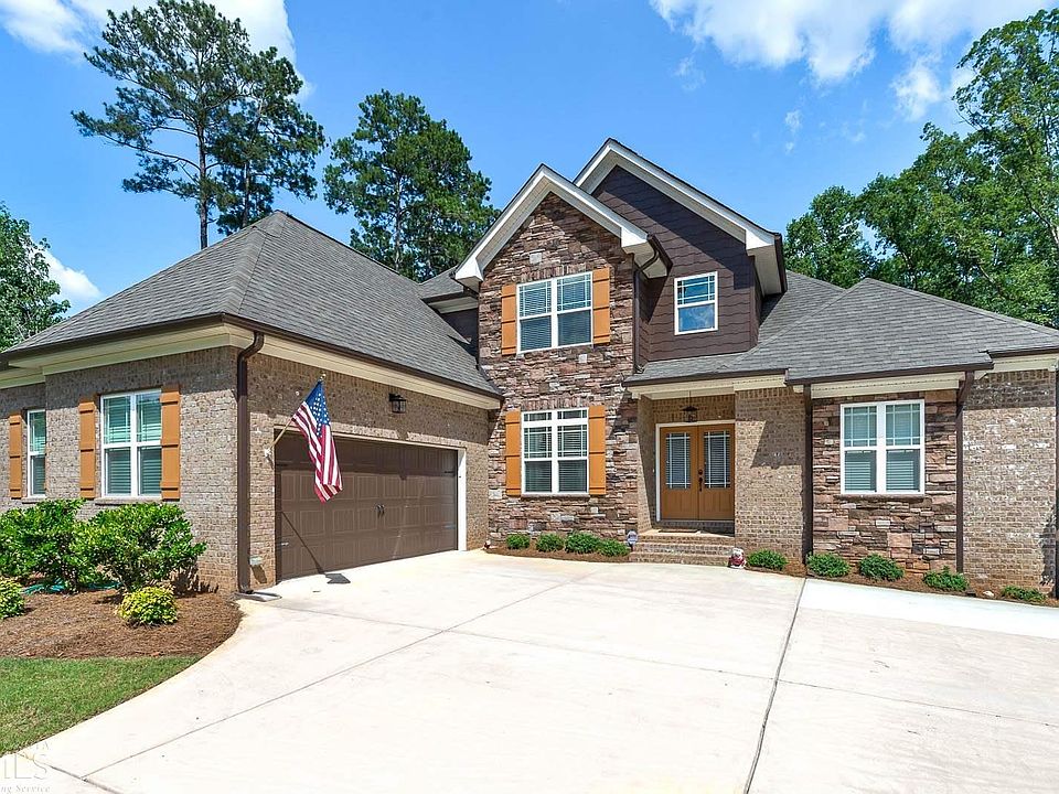 1st image of 1070 Eagles Brooke Dr