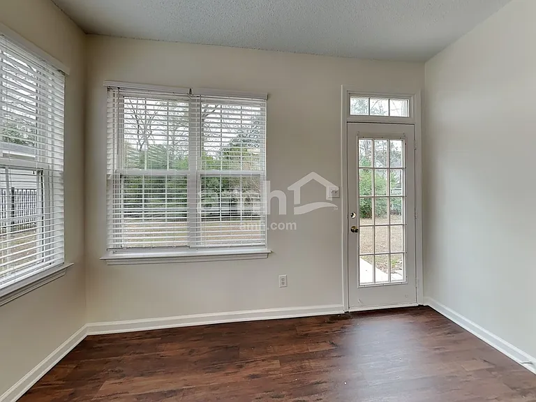 6604 Conifer Cir — Photo 6