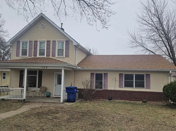 120 E 13th St, Wahoo, NE 68066