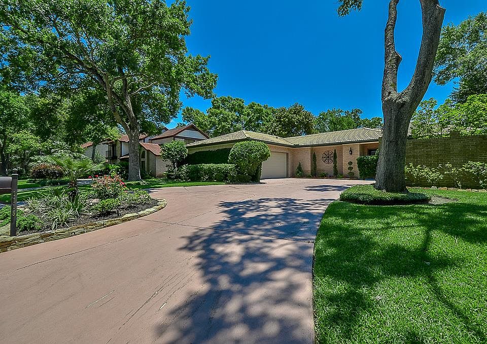 1st image of 1115 Daria Dr