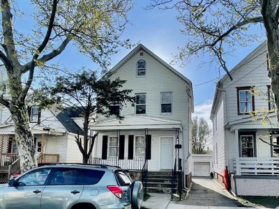 652 Charles St, Perth Amboy, NJ, 08861