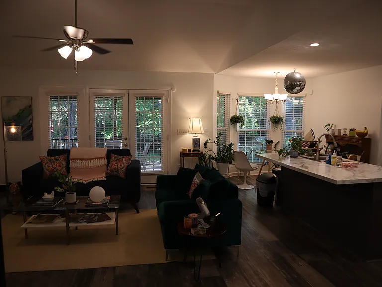 Chesterton Ct — Photo 3
