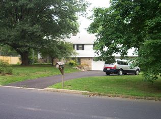 217 Upper Valley Rd, North Wales, PA 19454