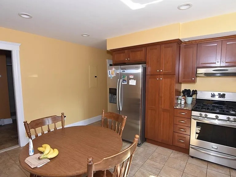 9 Greenville St #3 — Photo 2